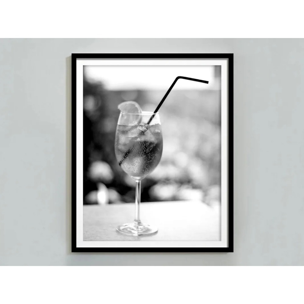 Black and white bar champagne  - Whisky Beer And Wine ulasan dan harga